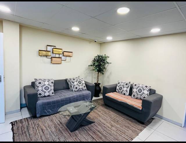 450M² OFFICE FOR SALE IN HALFWAY HOUSE